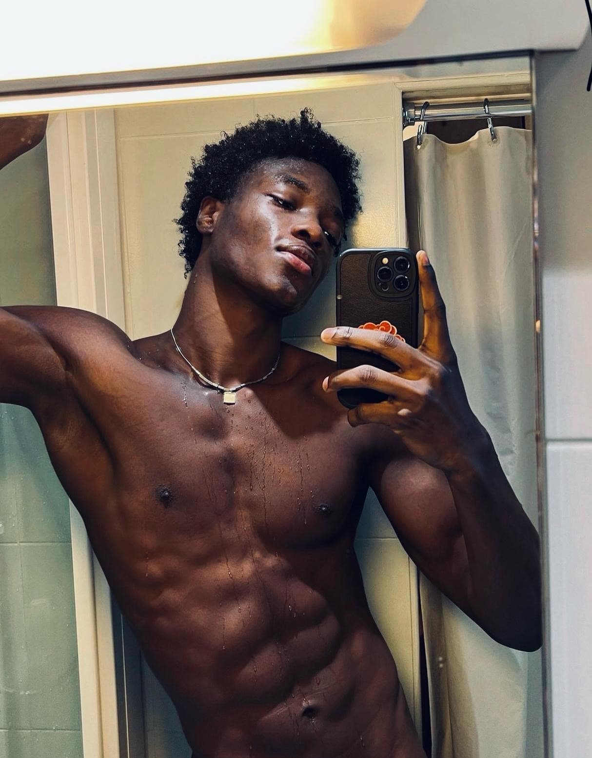 Profil de Kays, 36 ans, Rencontre Asiatique à Valeyres-sous-Montagny (Vaud)