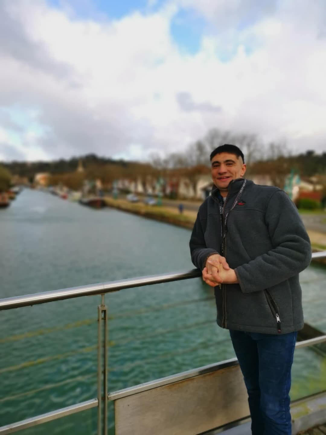 Caleb - Rencontre Asiatique à Rüeterswil Profil de Caleb, 44 ans, Rencontre Asiatique à Rüeterswil (Saint-Gall)