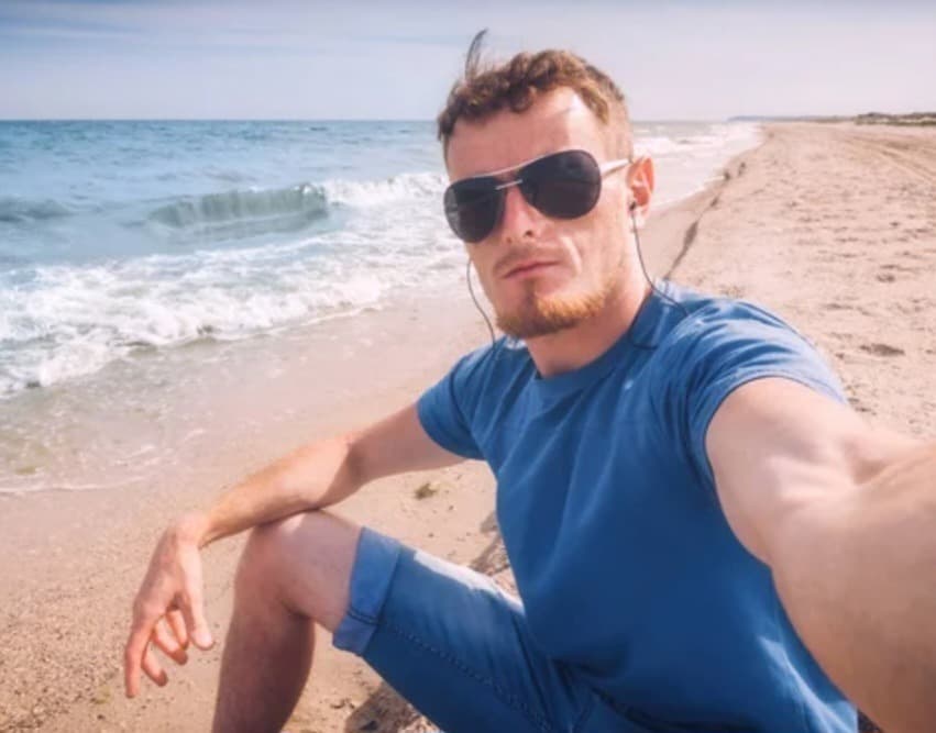 Elliott - Rencontre Asiatique à Romont FR Profil de Elliott, 28 ans, Rencontre Asiatique à Romont FR (Fribourg)