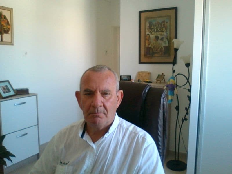 Elios - Rencontre Asiatique à Zwingen Profil de Elios, 39 ans, Rencontre Asiatique à Zwingen (Bâle-Campagne)