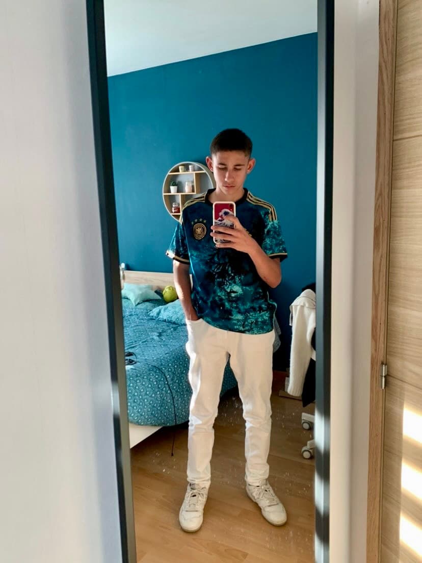 Lilio - Rencontre Asiatique à Matt Profil de Lilio, 32 ans, Rencontre Asiatique à Matt (Glaris)