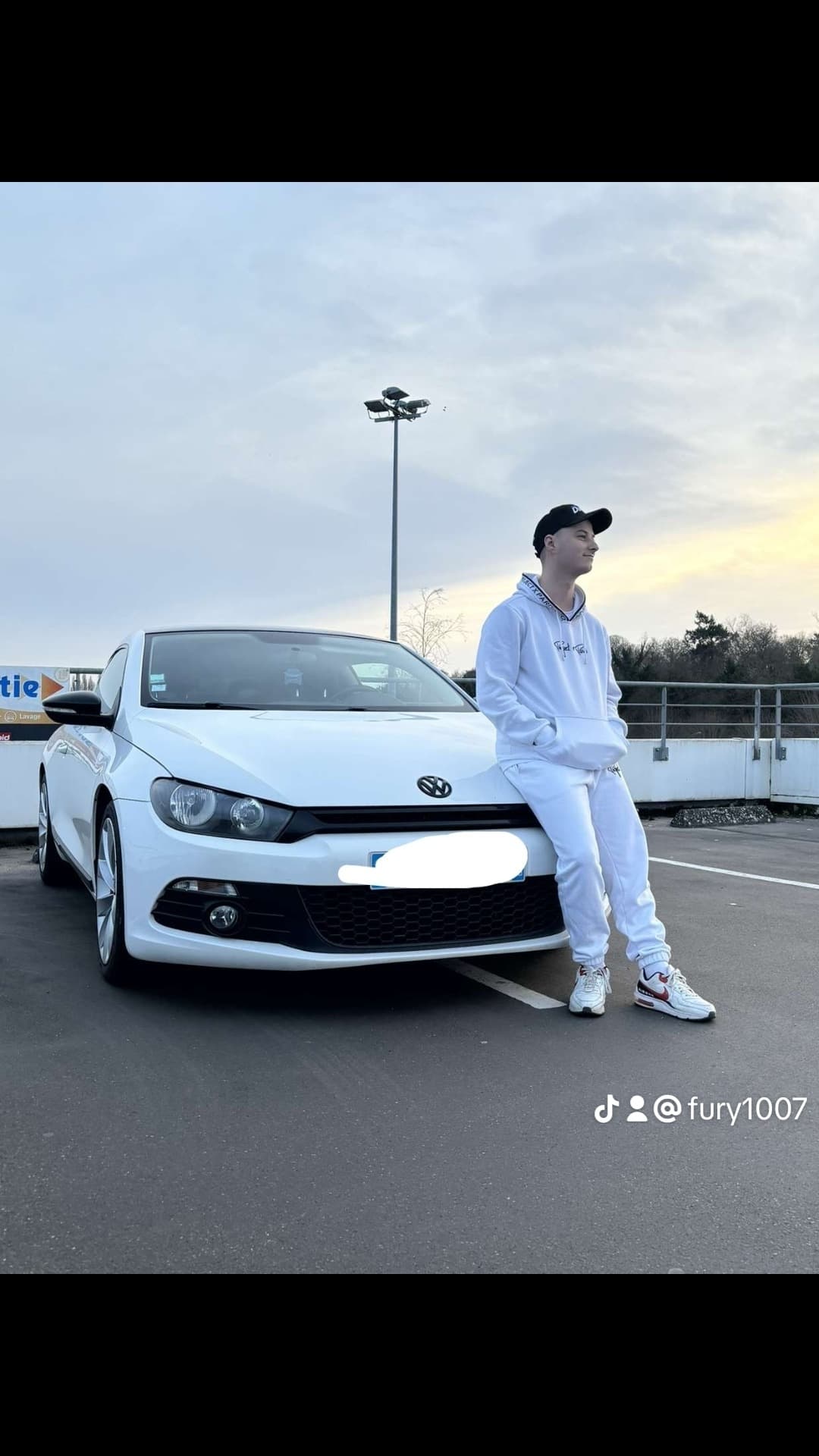 Sevan - Rencontre Asiatique à Häusernmoos im Emmental Profil de Sevan, 45 ans, Rencontre Asiatique à Häusernmoos im Emmental (Berne)